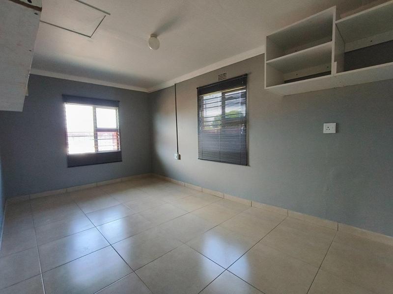 To Let Commercial Property for Rent in Mthata Eastern Cape